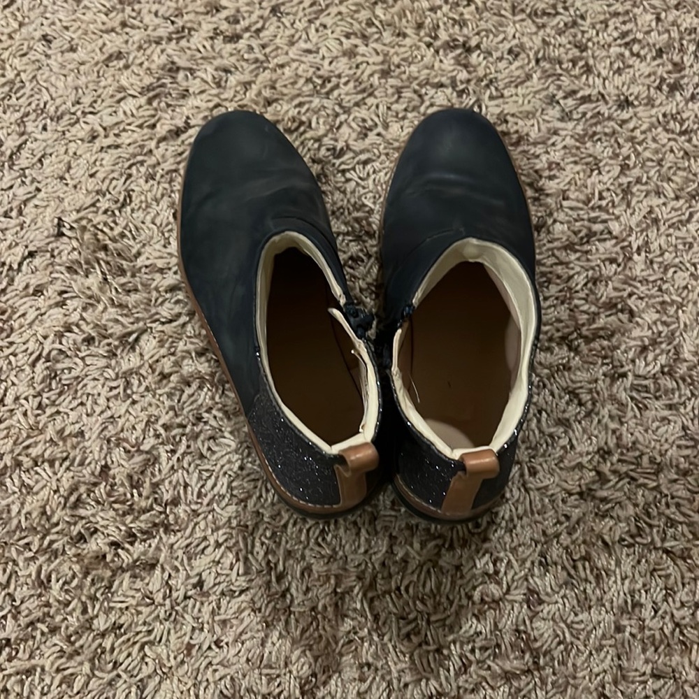 Clarks  blue with blue glitter zip up boots